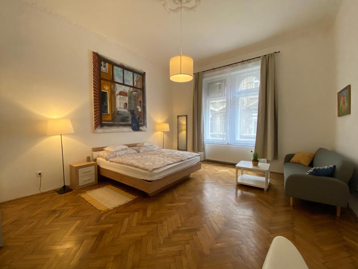 3 Bedrooms- Central Quarter Apartment Budapest Eksteriør billede
