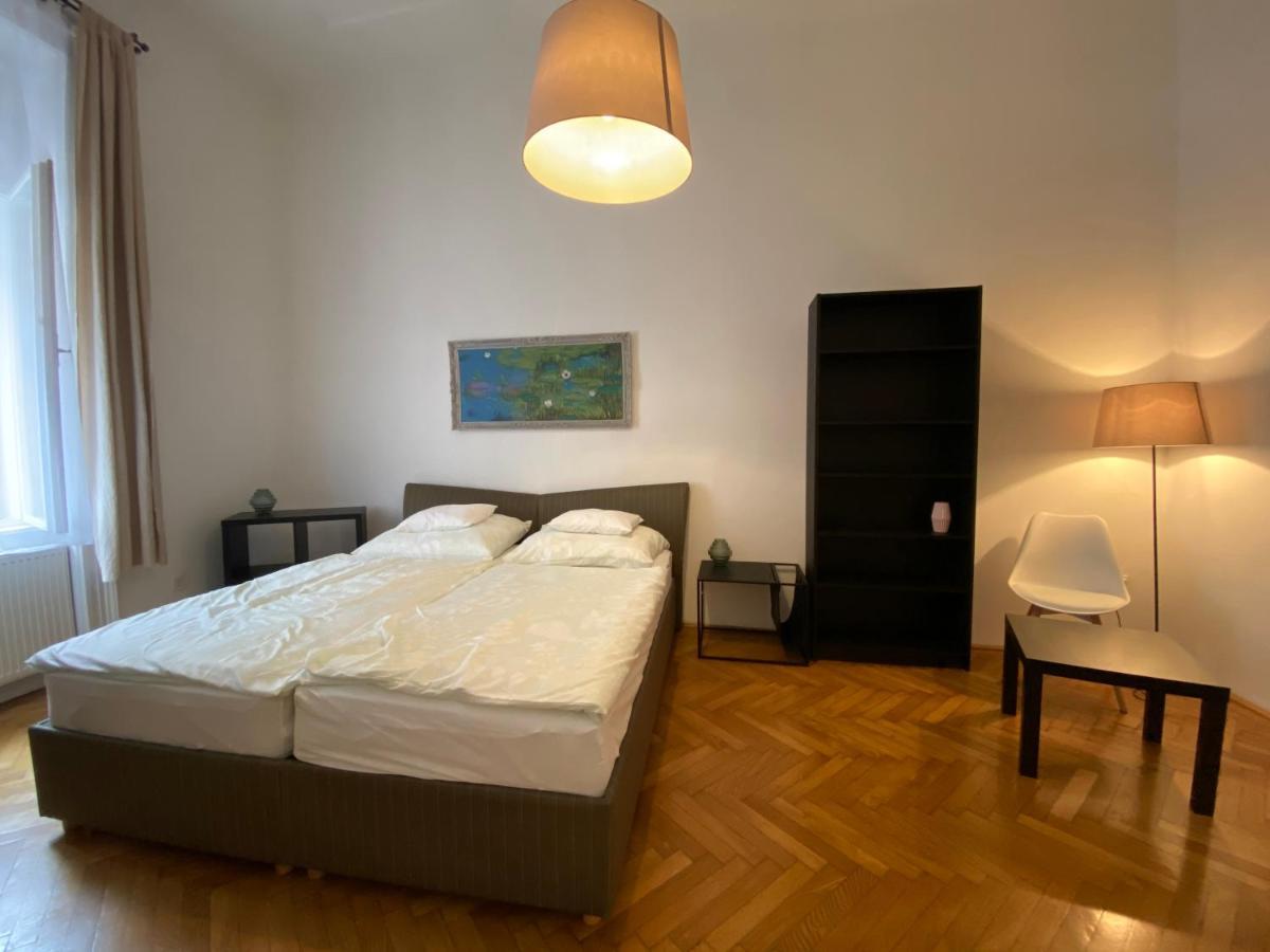 3 Bedrooms- Central Quarter Apartment Budapest Eksteriør billede